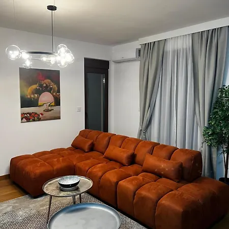 Lux Kg 2 Apartman *
